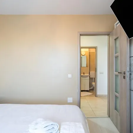 Iconic View - Sala Palatului -top Location