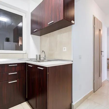 Iconic View - Sala Palatului -top Location *