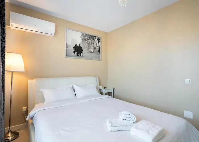 Iconic View - Sala Palatului -top Location Apartman Bukarest