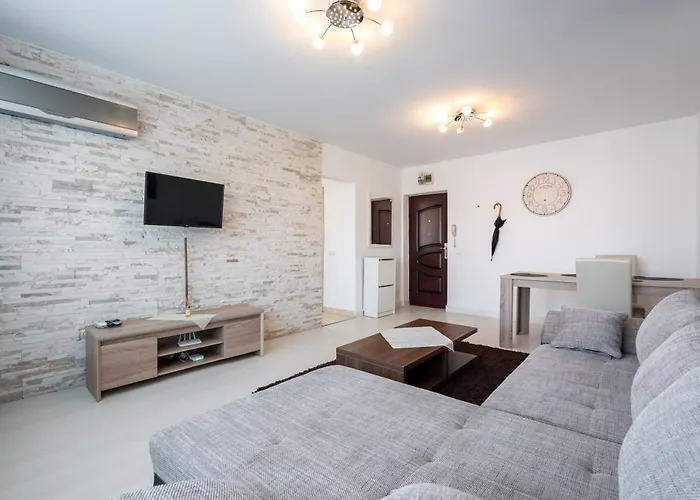 Iconic View - Sala Palatului -top Location Bucarest