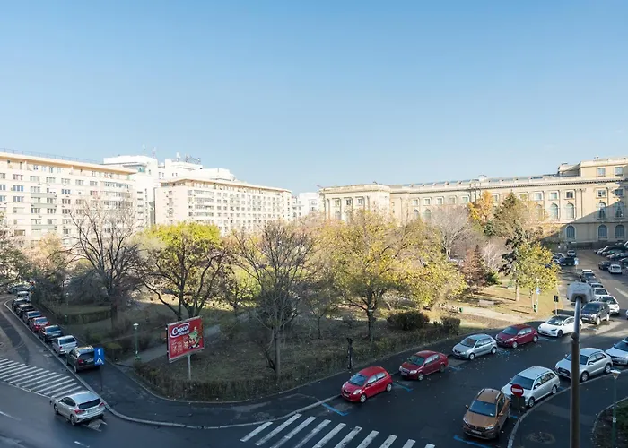 Iconic View - Sala Palatului -top Location