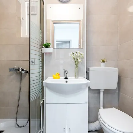 Iconic View - Sala Palatului -top Location